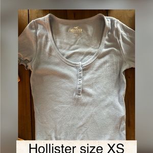 Hollister top